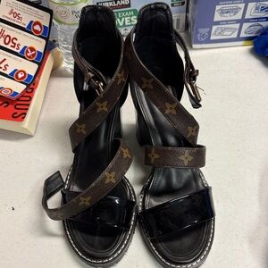 Stylish Black and Brown Women's Sandals